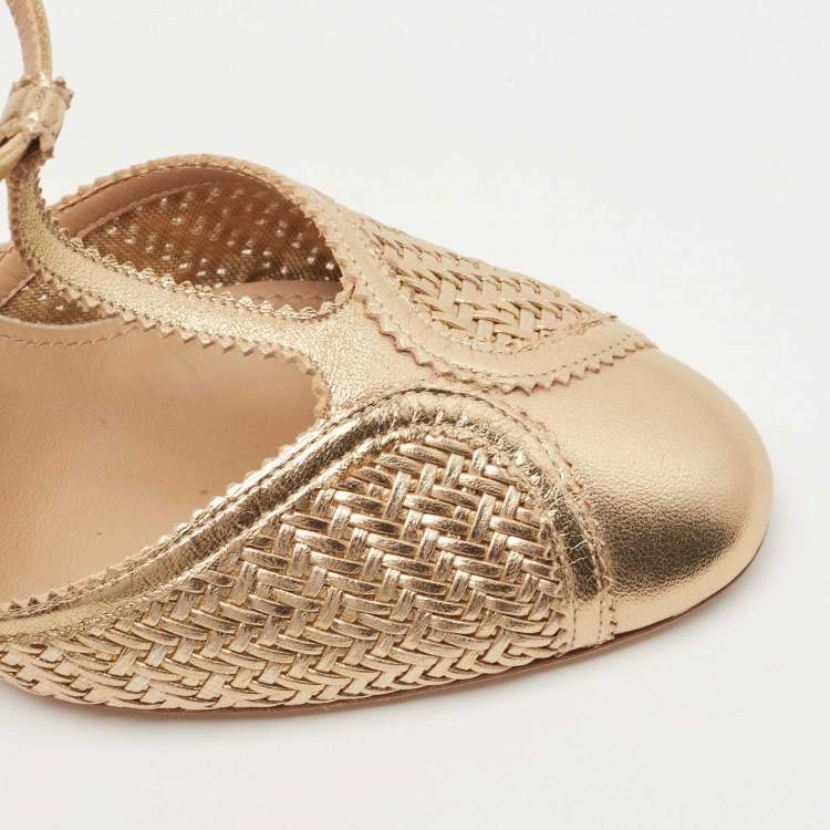 Pre Owned Salvatore Ferragamo Gold Woven Leather Emanuela Pumps Size 38