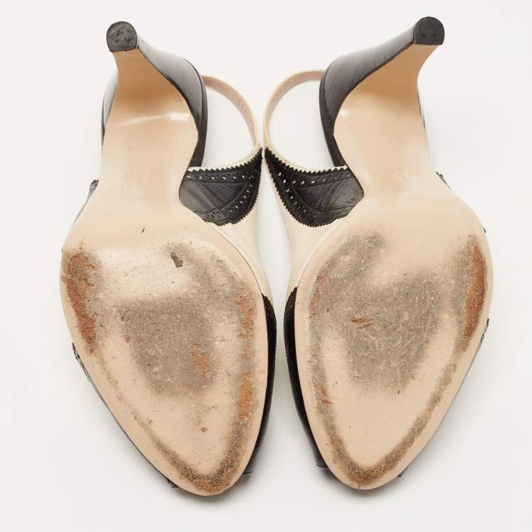 Pre Owned Salvatore Ferragamo Black/Off White Brogue Leather Peep Toe Slingback Pumps Size 40