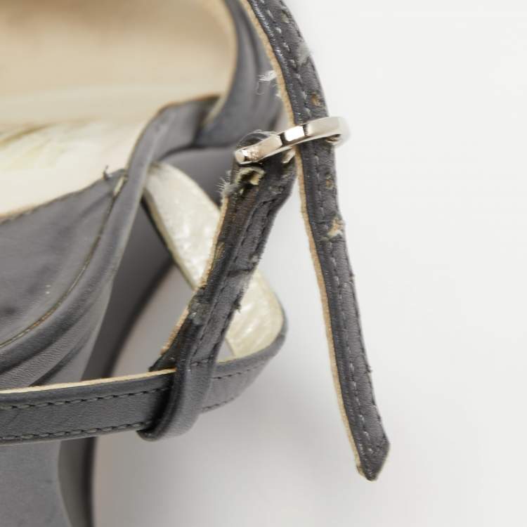 Pre Owned Salvatore Ferragamo Grey Leather Strappy Wedge Sandals Size 36.5 