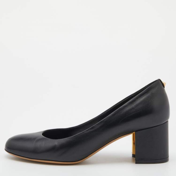 Pre Owned Salvatore Ferragamo Black Leather Block Heel Pumps Size 39