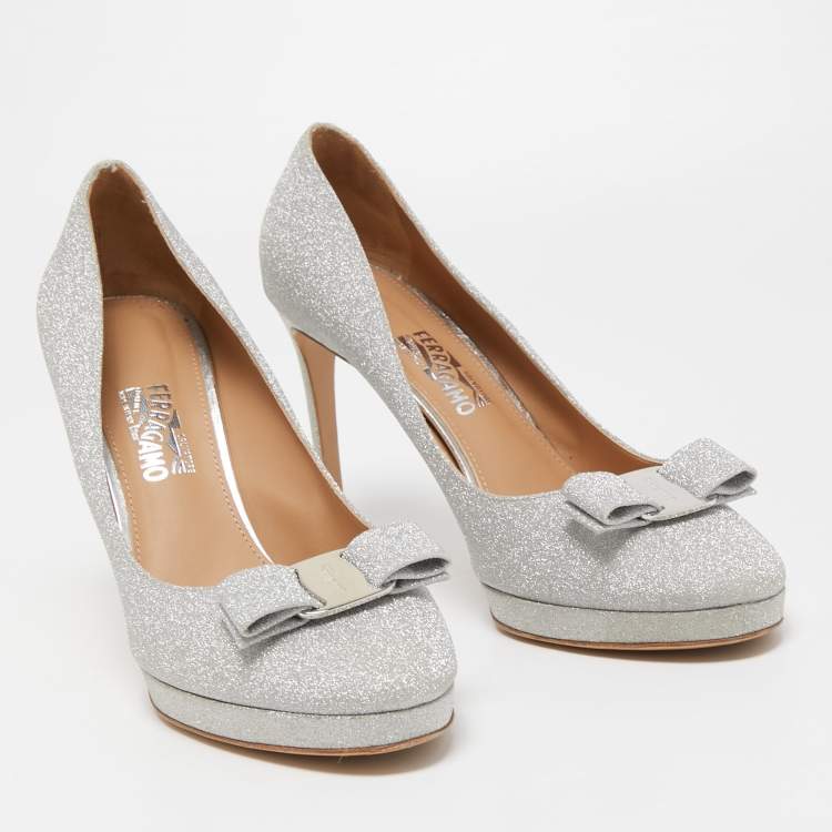 Pre Owned Salvatore Ferragamo Silver Glitter Osimo Platform Pumps Size 40