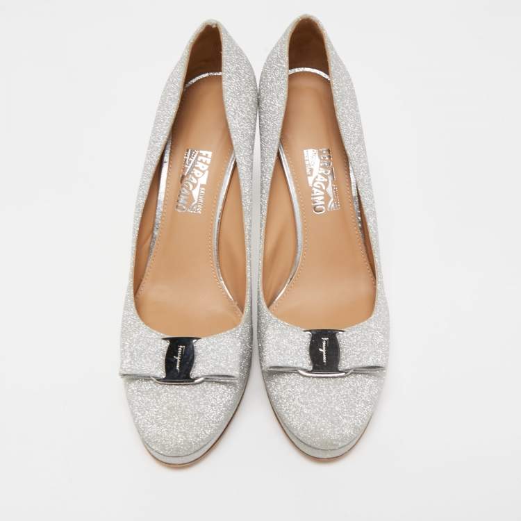 Pre Owned Salvatore Ferragamo Silver Glitter Osimo Platform Pumps Size 40
