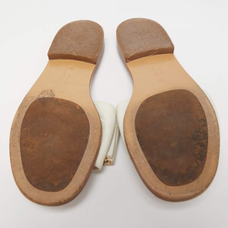 Pre Owned Salvatore Ferragamo White Leather Vara Bow Flat Slides Size 40.5