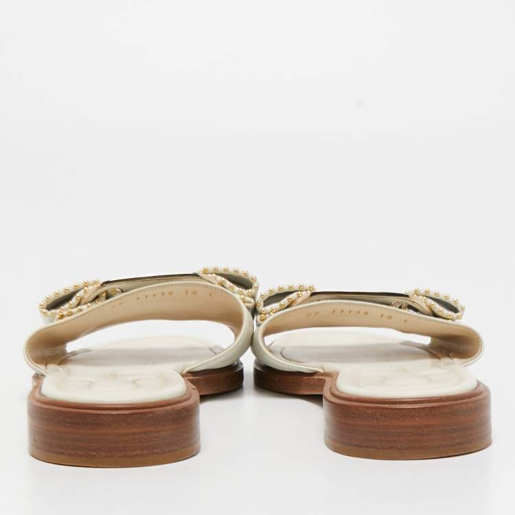 Pre Owned Salvatore Ferragamo White Leather Vara Bow Flat Slides Size 40.5