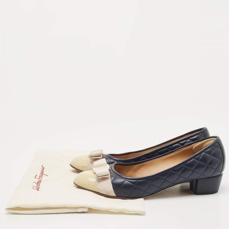 Pre Owned Salvatore Ferragamo Blue/Beige Leather and Patent Vara Bow Block Heel Pumps Size 39.5