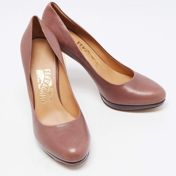 Pre Owned Salvatore Ferragamo Brown Leather Platform Pumps Size 37