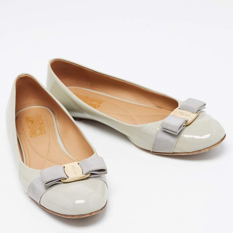 Pre Owned Salvatore Ferragamo Grey Patent Leather Varina Ballet Flats Size 39.5