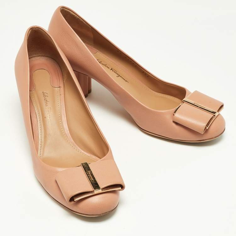 Pre Owned Salvatore Ferragamo Dusty Pink Leather Capua Block Heel Pumps Size 38