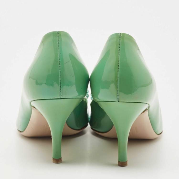 Pre Owned Salvatore Ferragamo Green Patent Leather Vara Bow Pumps Size 38