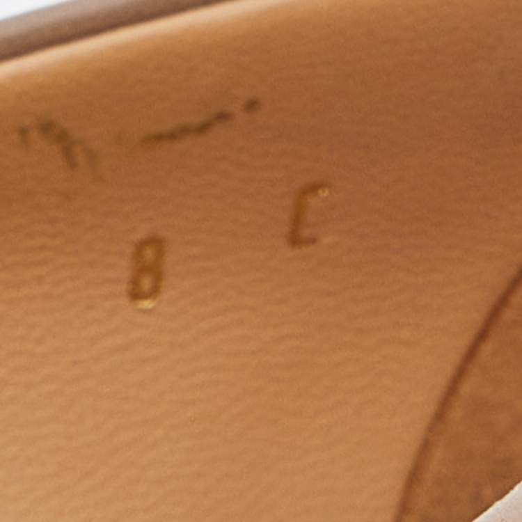 Pre Owned Salvatore Ferragamo Beige Leather Vara Bow Peep Toe Pumps Size 38.5