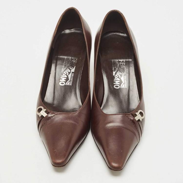 Pre Owned Salvatore Ferragamo Brown Leather Gancio Pointed Toe Pumps Size 39.5