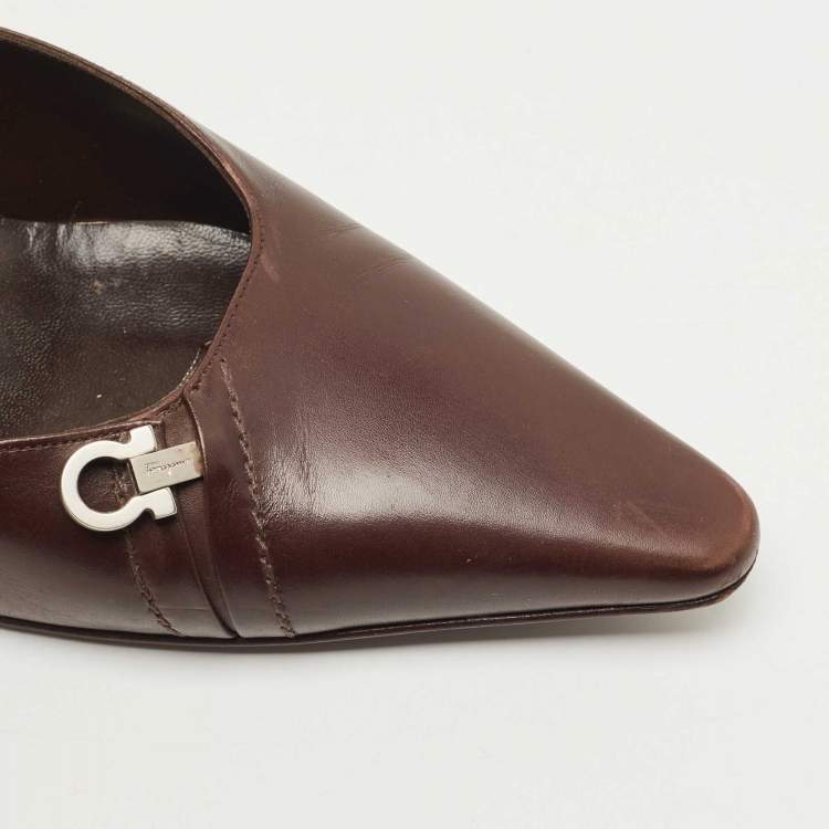 Pre Owned Salvatore Ferragamo Brown Leather Gancio Pointed Toe Pumps Size 39.5