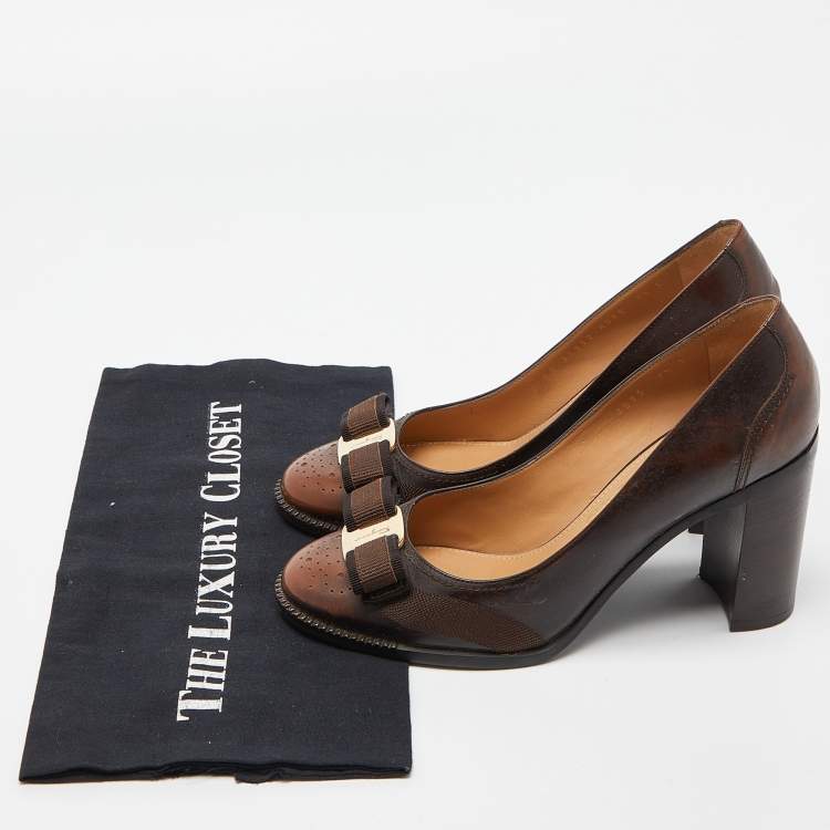 Pre Owned Salvatore Ferragamo Brown Leather Vara Bow Block Heels Pumps Size 38