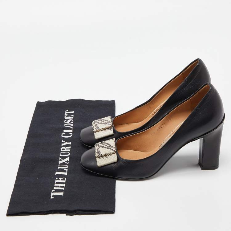 Pre Owned Salvatore Ferragamo Black Leather Bow Block Heel Pumps Size 37
