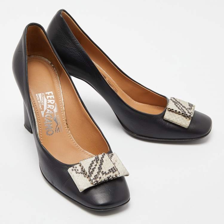 Pre Owned Salvatore Ferragamo Black Leather Bow Block Heel Pumps Size 37
