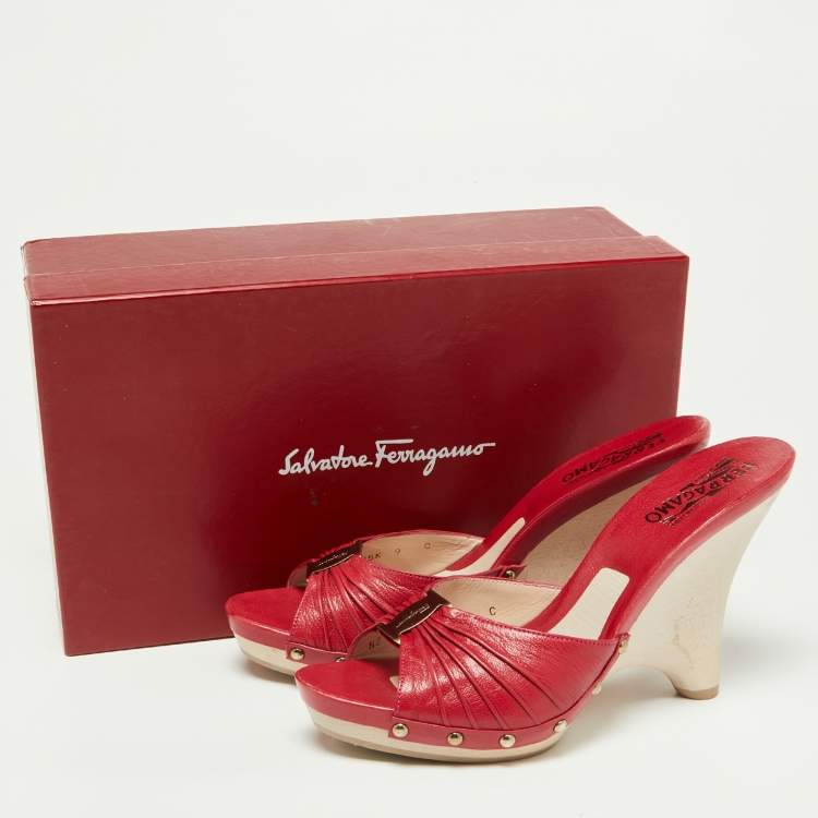 Pre Owned Salvatore Ferragamo Red Leather Wedge Slide Sandals Size 39.5