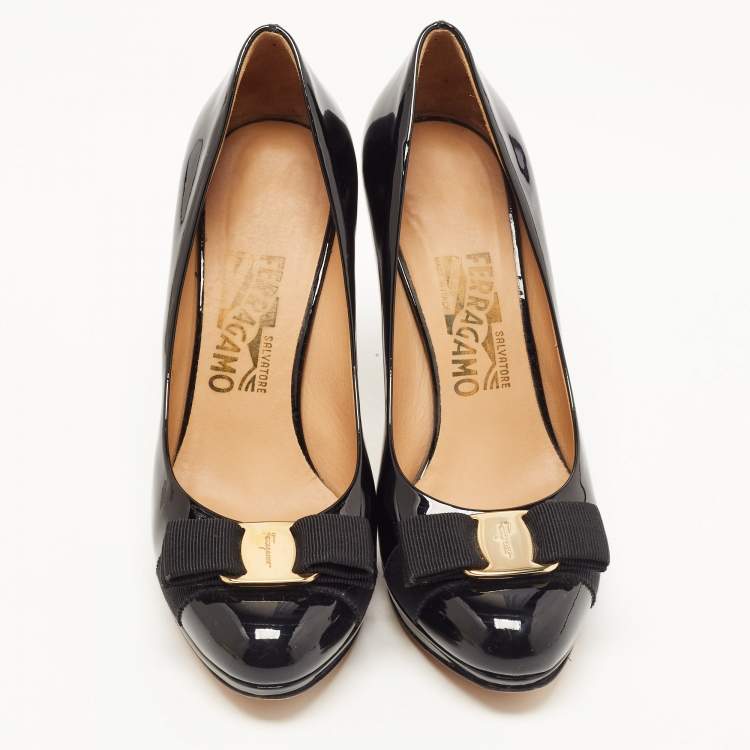Pre Owned Salvatore Ferragamo Black Patent Leather Vara Bow  Pumps Size 37