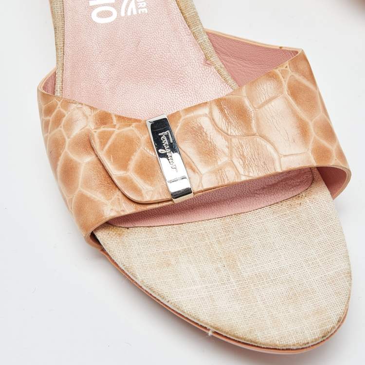 Pre Owned Salvatore Ferragamo Pink Croc Embossed Leather Slide Sandals Size 40.5 