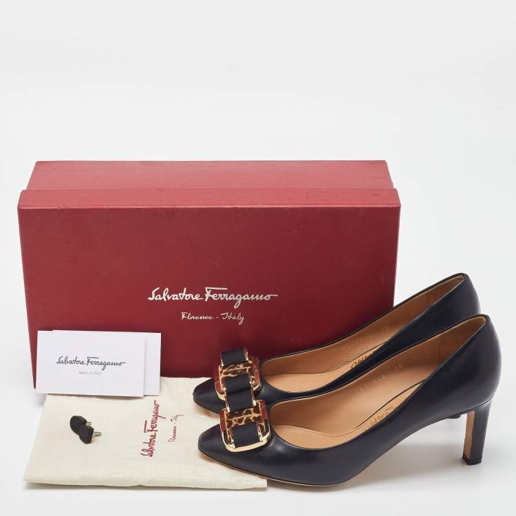 Pre Owned Salvatore Ferragamo Black Leather Lola Pumps Size 37.5