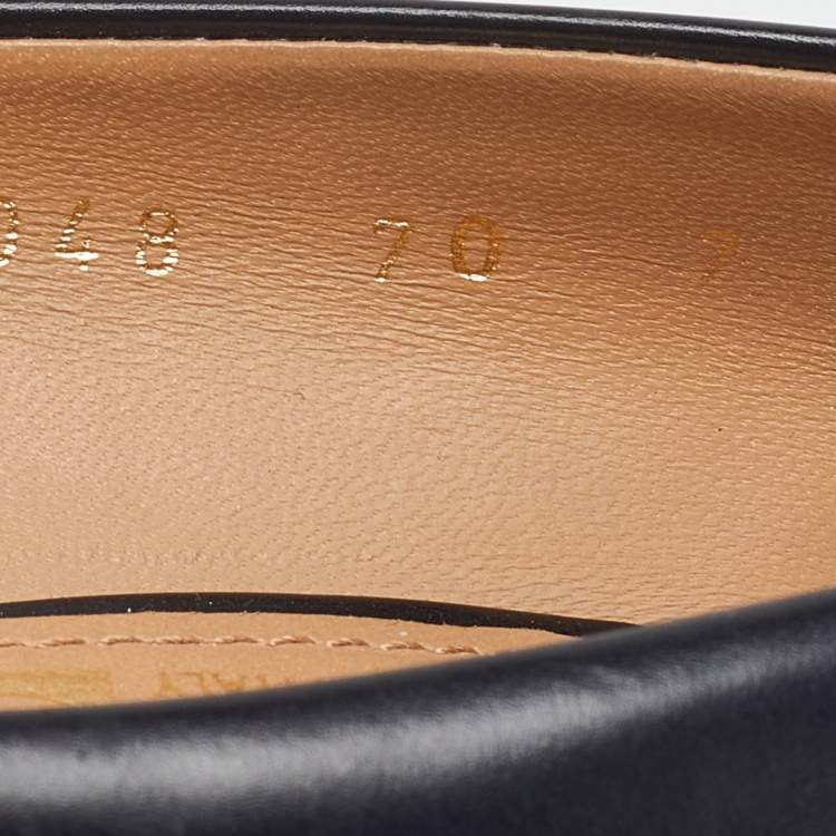 Pre Owned Salvatore Ferragamo Black Leather Lola Pumps Size 37.5