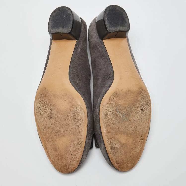 Pre Owned Salvatore Ferragamo Grey Suede Vara Bow Pumps Size 40