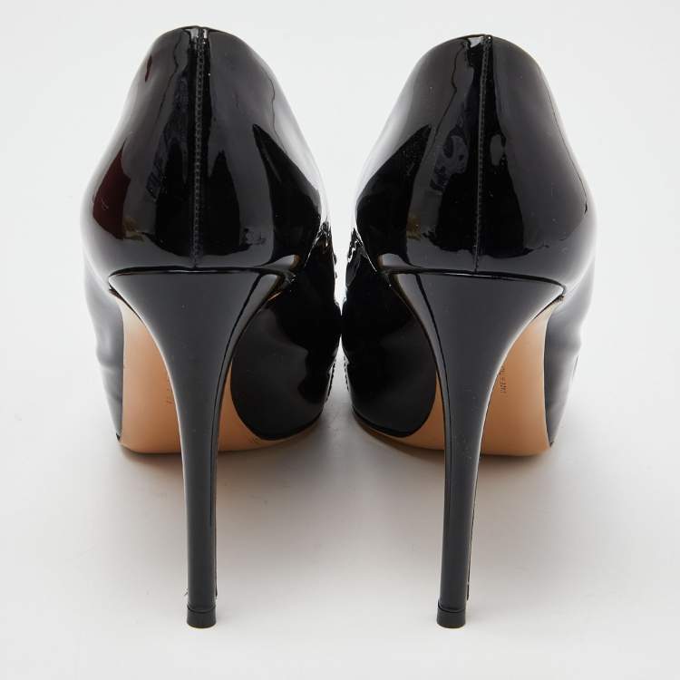 Pre Owned Salvatore Ferragamo Black Patent Leather Vara Bow Peep Toe Pumps Size 39