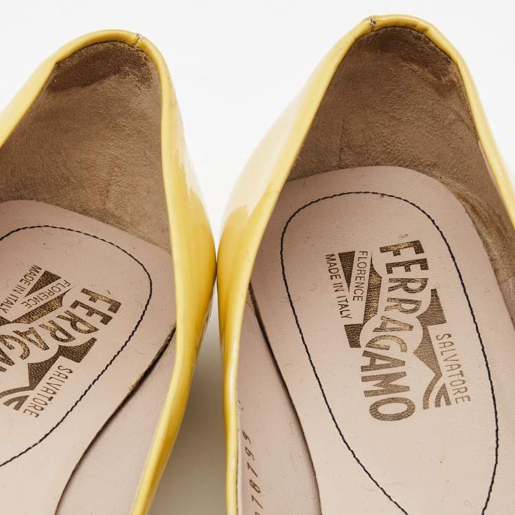 Pre Owned Salvatore Ferragamo Yellow Patent Leather Varina Ballet Flats Size 37