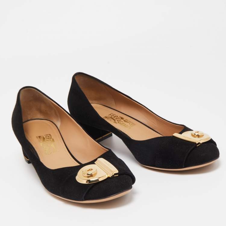 Pre Owned Salvatore Ferragamo Black Suede Detail Pumps Size 40 
