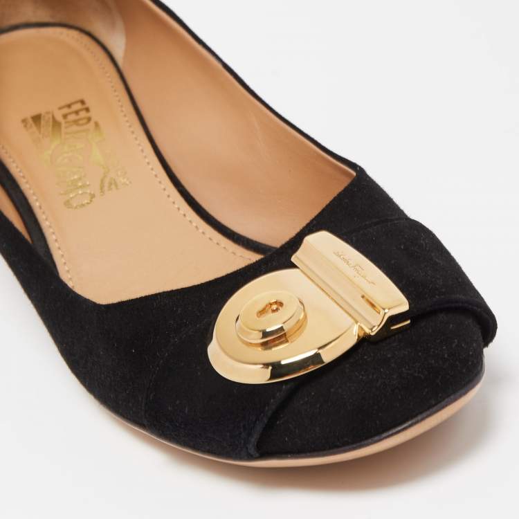 Pre Owned Salvatore Ferragamo Black Suede Detail Pumps Size 40 