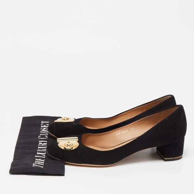 Pre Owned Salvatore Ferragamo Black Suede Detail Pumps Size 40 