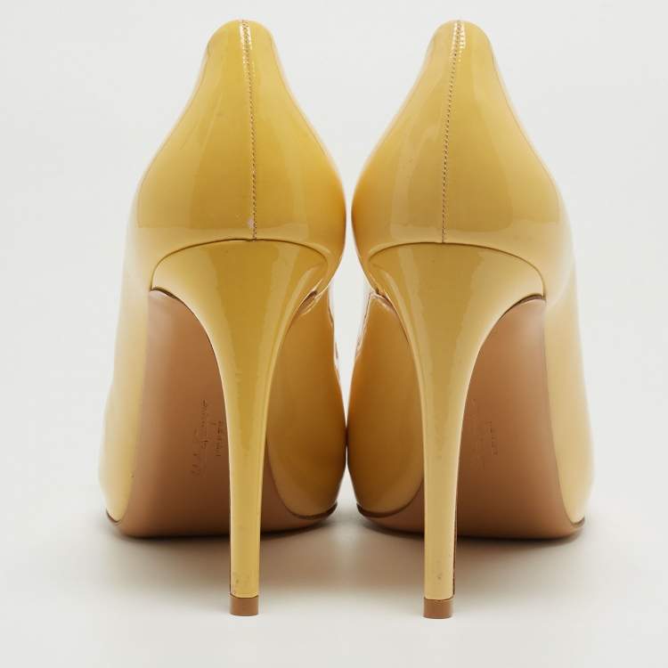 Pre Owned Salvatore Ferragamo Yellow Patent Leather Vara Bow Platform Pumps Size 41.5