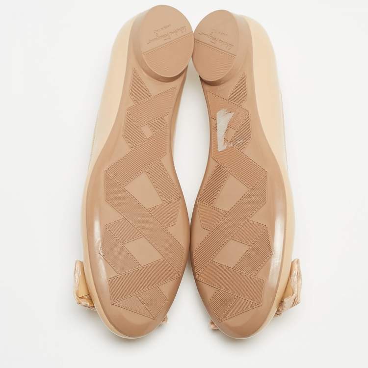 Pre Owned Salvatore Ferragamo Beige Patent Leather Varina Ballet Flats Size 37