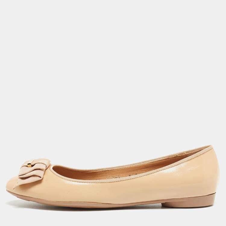 Pre Owned Salvatore Ferragamo Beige Patent Leather Varina Ballet Flats Size 37