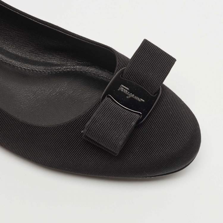 Pre Owned Salvatore Ferragamo Black Canvas Varina Ballet Flats Size 37.5