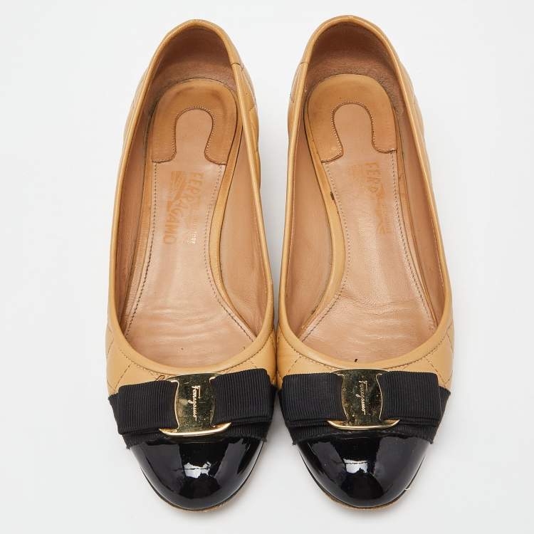 Pre Owned Salvatore Ferragamo Beige/Black Leather and Patent Block Heel Pumps Size 37