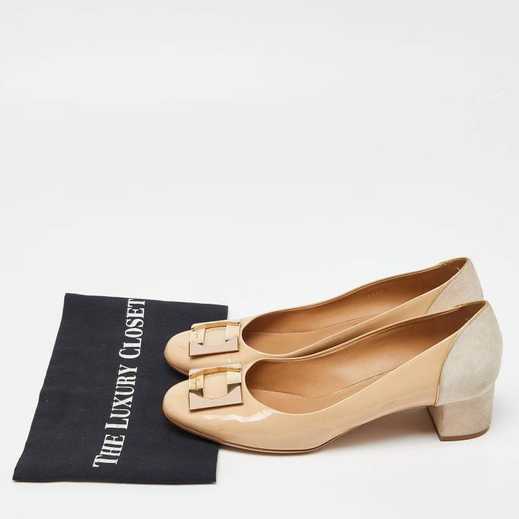 Pre Owned Salvatore Ferragamo Beige Patent Leather and Suede Block Heel Bow Pumps Size 40.5