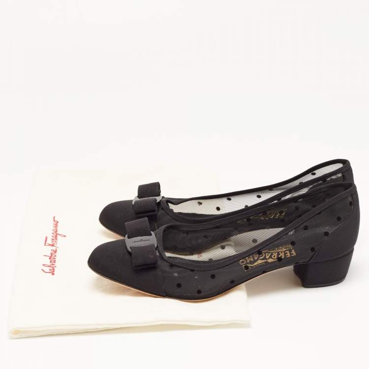 Pre Owned Salvatore Ferragamo Black Mesh and Fabric Vara Bow Pumps Size 39