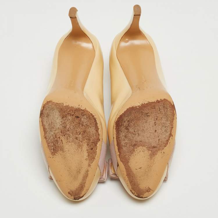Pre Owned Salvatore Ferragamo Beige Patent Leather Carla Vara Bow Platform Pumps Size 36.5