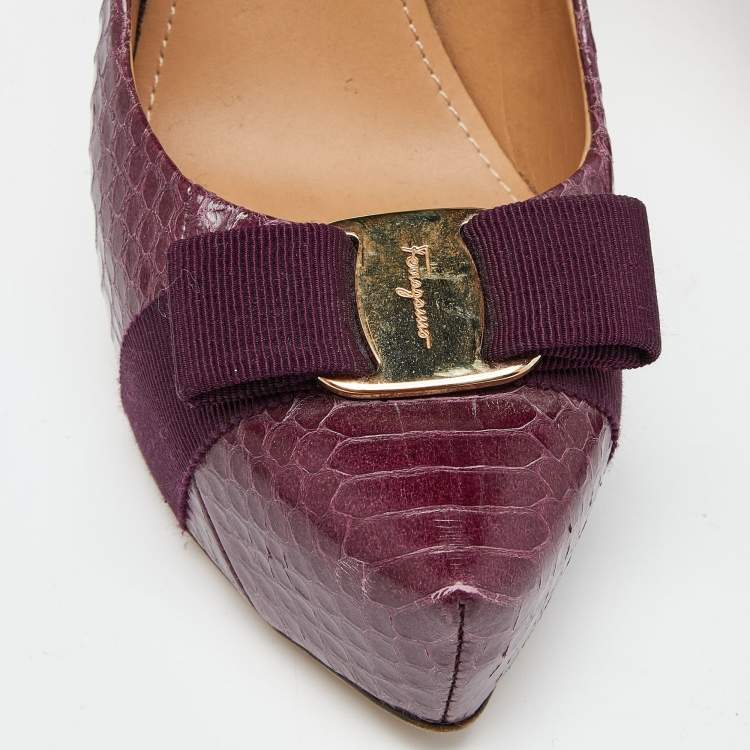 Pre Owned Salvatore Ferragamo Purple Watersnake Vara Bow Pumps Size 38.5