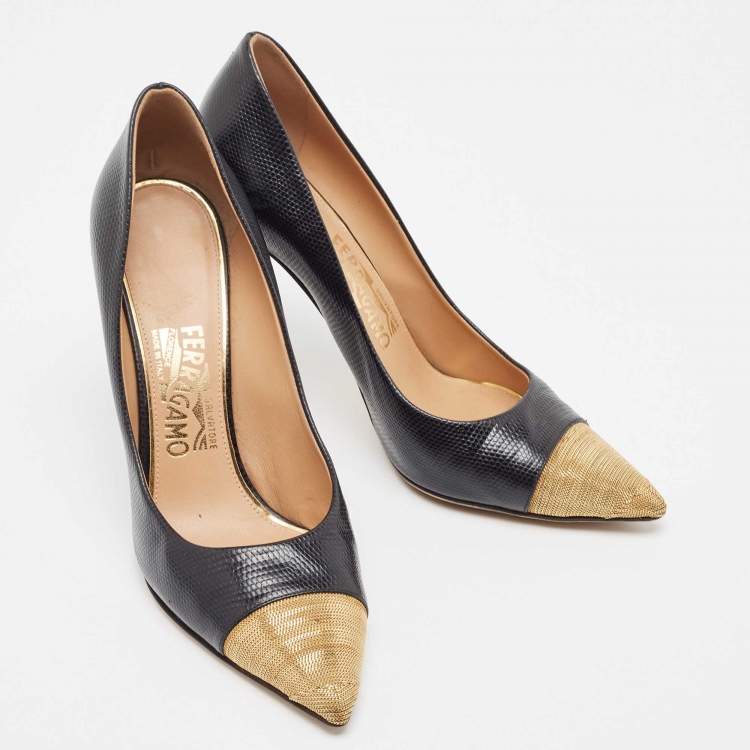 Pre Owned Salvatore Ferragamo Black Textured Leather Chain Cap Toe Pumps Size 39
