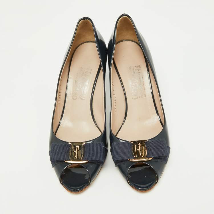 Pre Owned Salvatore Ferragamo Navy Blue Patent Leather Vara Bow Peep Toe Pumps Size 38