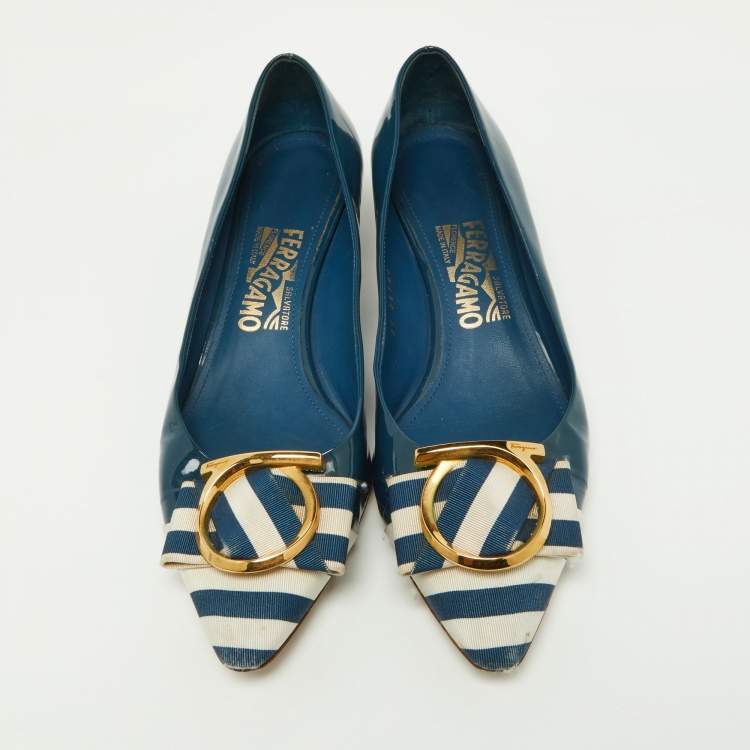 Pre Owned Salvatore Ferragamo Blue Patent Leather and Fabric Fele Gancio Pointed Ballet Flat Size 39