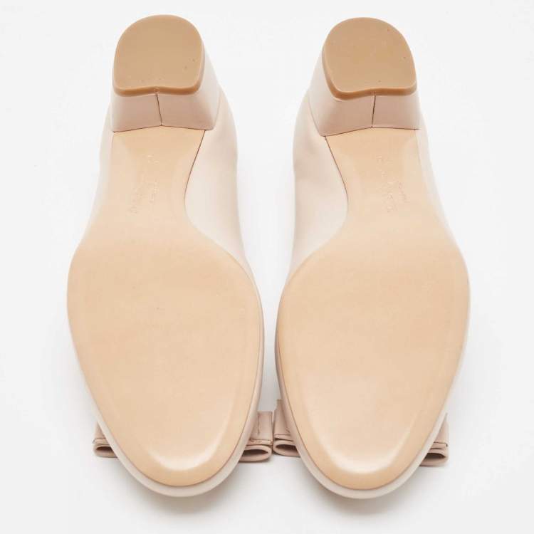 Pre Owned Salvatore Ferragamo Light Pink Leather Vara Bow Pumps Size 37.5