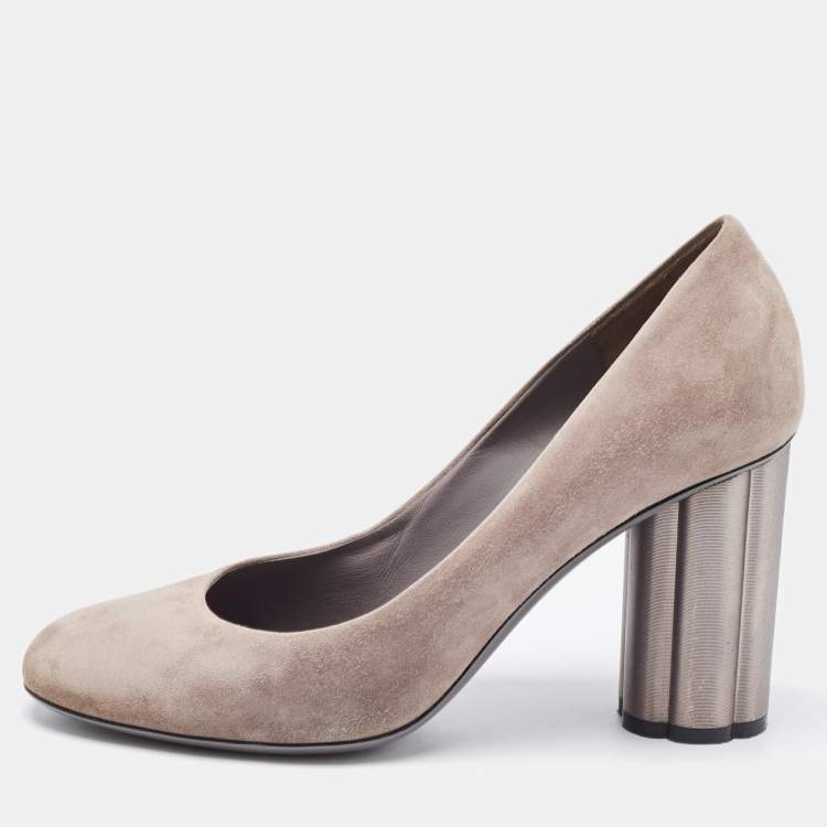 Ferragamo grey discount suede heels