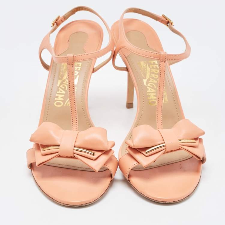 Pre Owned Salvatore Ferragamo Peach Leather Bow T-Bar Ankle Strap Sandals Size 39 