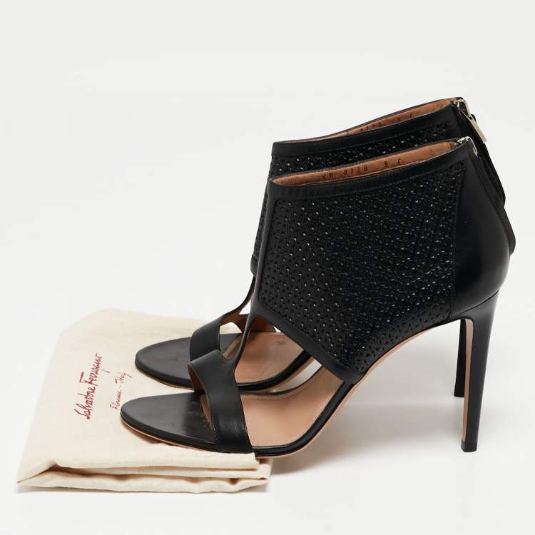 Pre Owned Salvatore Ferragamo Black Leather Pacella Sandals Size 39.5