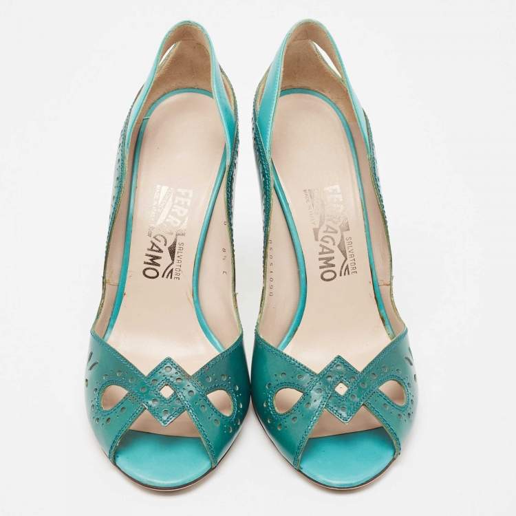 Pre Owned Salvatore Ferragamo Green Leather Pumps Size 39