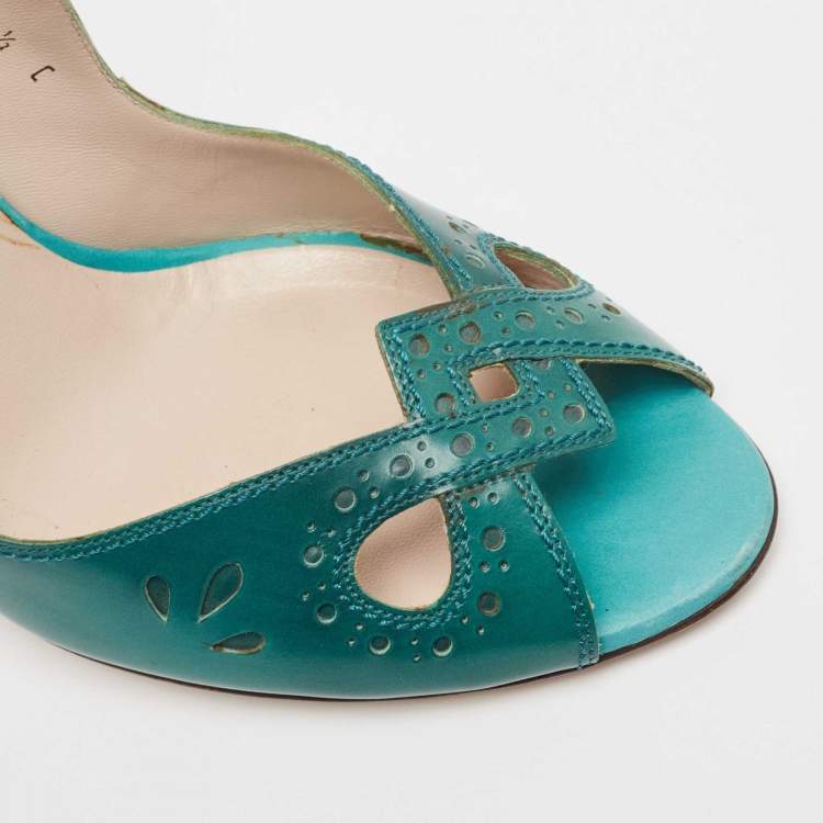 Pre Owned Salvatore Ferragamo Green Leather Pumps Size 39