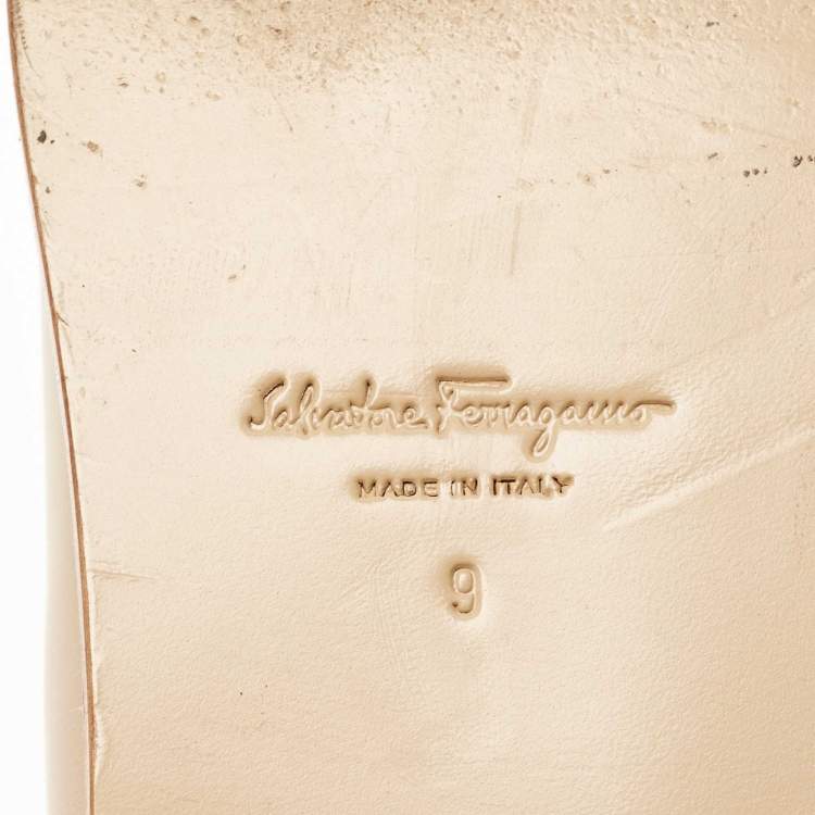 Pre Owned Salvatore Ferragamo Beige Leather Vivaldo Bow Loafers Size 39.5