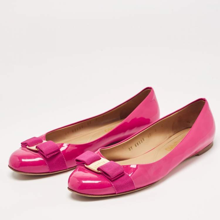 Ferragamo hot sale pink flats